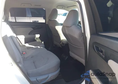 2020 Toyota Highlander Le из США, поврежденный, VIN 5TDBZRBH5LS519715